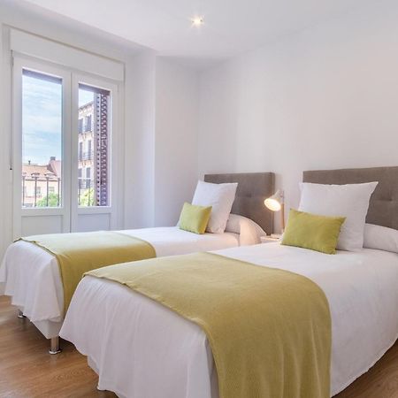 Charming Apartment For 4 Steps Away From Mercado De San Miguel , Calle Mayor IV Madri Exterior foto