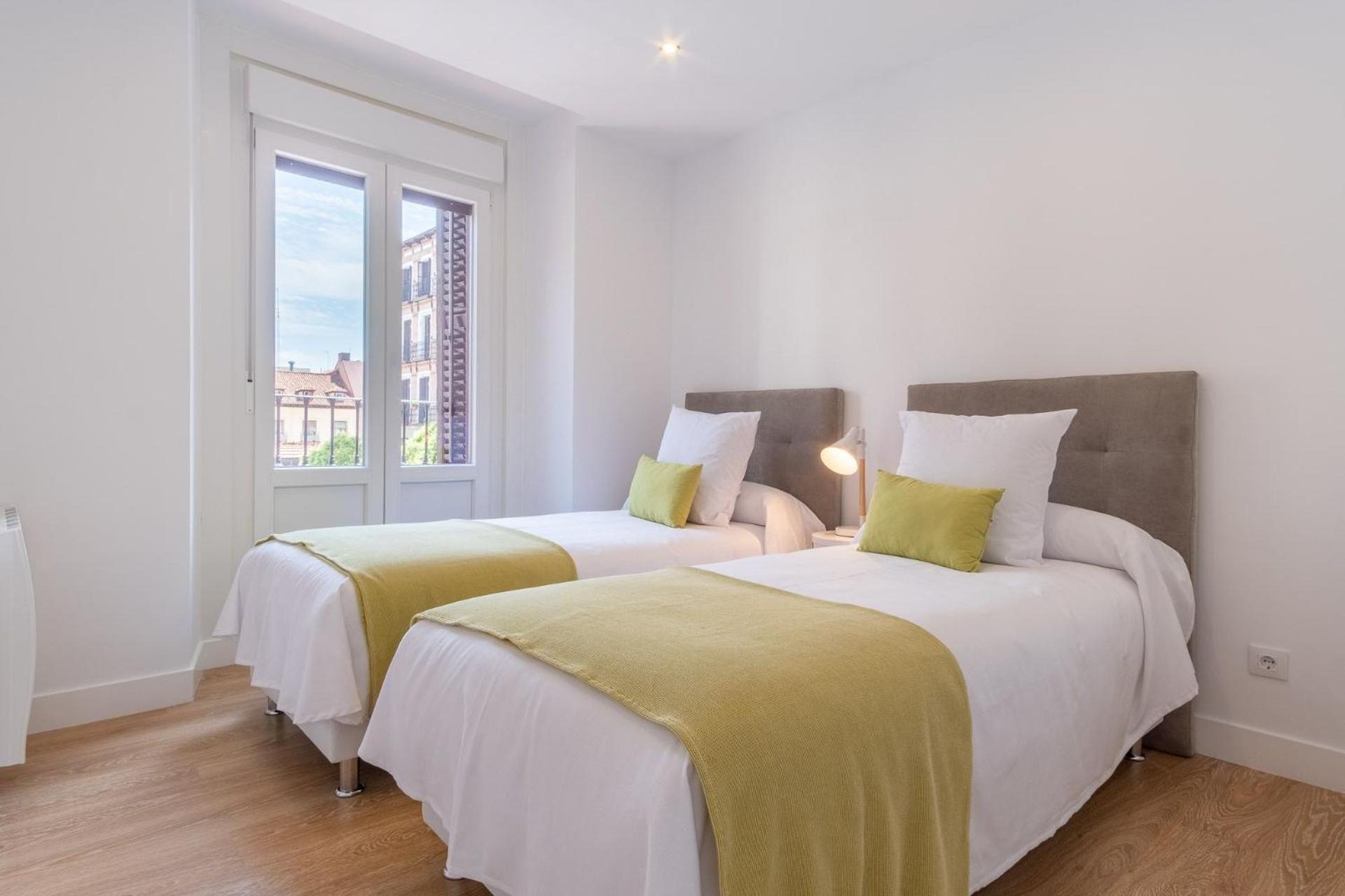 Charming Apartment For 4 Steps Away From Mercado De San Miguel , Calle Mayor IV Madri Exterior foto