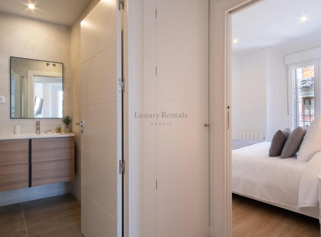Charming Apartment For 4 Steps Away From Mercado De San Miguel , Calle Mayor IV Madri Exterior foto